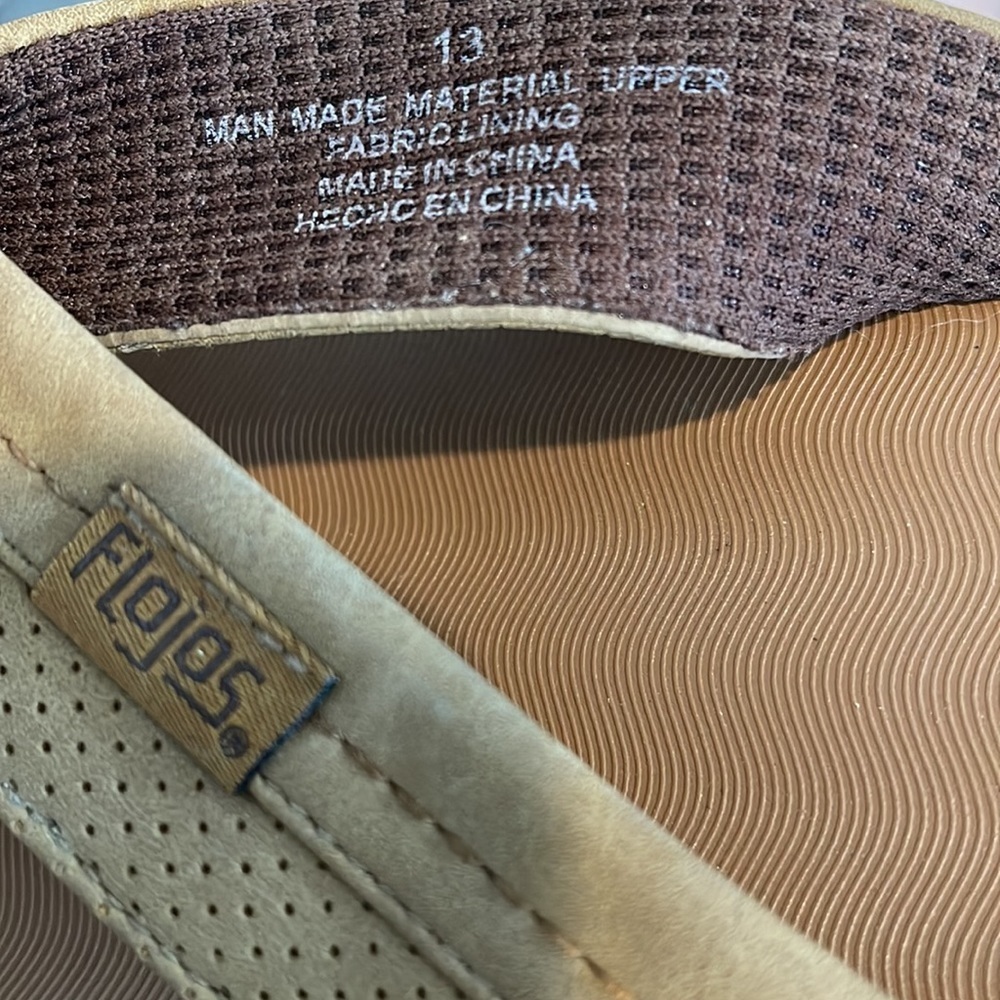 FLOJOS LEVEE Men’s Brown Flip Flop Built tough with a wide strap & arch support - Picture 8 of 9